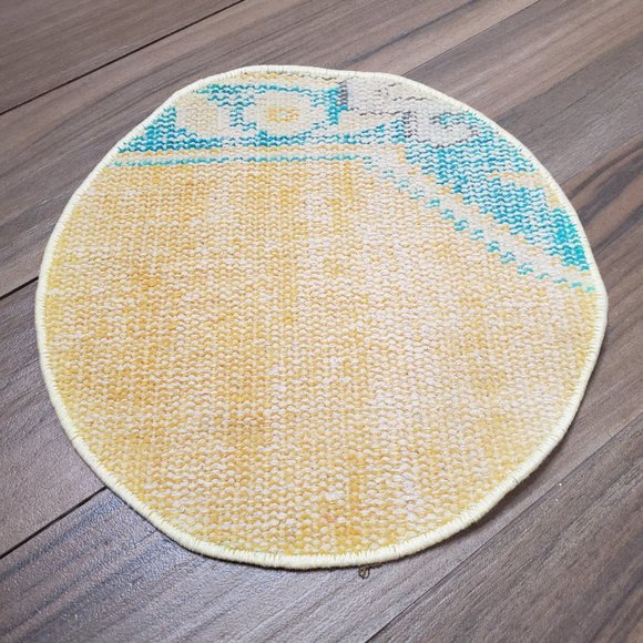 028 - LIV & LANA - Picture 4 of 7